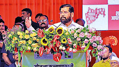 ऑनलाईन कारभार चालवणार्यांना आम्ही लाईनवर आणले : एकनाथ शिंदे