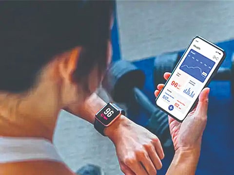 Diabetes control : मधुमेह नियंत्रित करण्यासाठी फिटनेस बँडची मदत