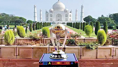 ICC World Cup 2023 : विश्वचषकाची वर्ल्ड टूर अन् वाह ताज!