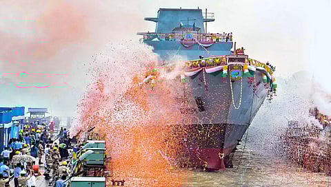 संरक्षण क्षेत्रातील झेप