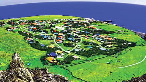 ‘या’ सुंदर बेटावर राहतात केवळ 250 लोक