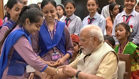 Rakshabandhan 2023 : रक्षाबंधनानिमित्त राष्ट्रपती, पंतप्रधानांकडून देशवासियांना शुभेच्छा