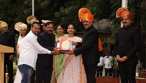 नाशिक : देवळा पंचायत समिती राज्यस्तरीय पुरस्काराने सन्मानित