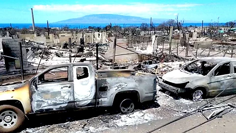 Hawaii wildfires | हवाईतील मृतांचा आकडा ८० वर, हजारो घरे अन् गाड्या जळून खाक, उद्ध्वस्त लाहैना शहराची भीषणता आली समोर (Video)