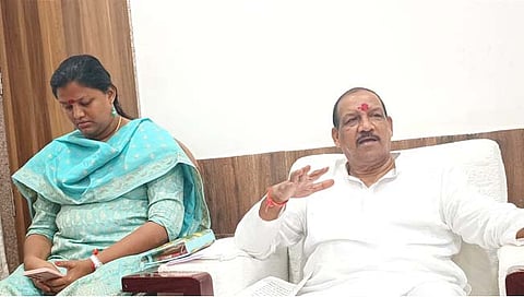 Vijayakumar Gavit : आदिवासी पाड्यातील रस्त्यांसाठी १ हजार ६७२ कोटींचा निधी: पालकमंत्री