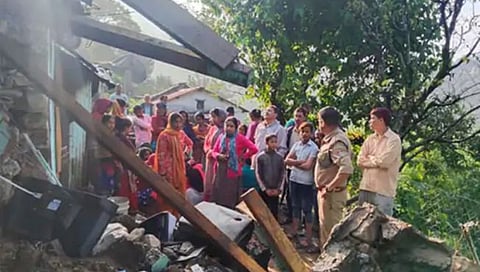 उत्तराखंडातील गाैरीकुंडमध्ये दरड कोसळून ३ ठार; २० बेपत्ता