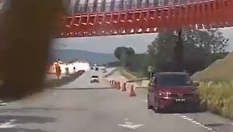 Malaysia Plane crash video