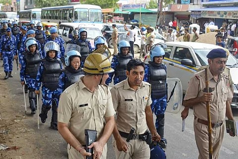 Haryana Violence : हरियाणातील चार जिल्ह्यांमध्ये निमलष्करी दल तैनात, इंटरनेट बंद