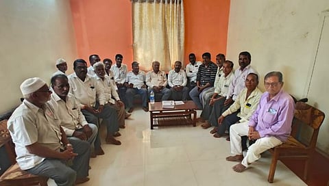 सांगली : अंतिम बिलापोटी ४०० रुपये दिल्याशिवाय धुराडी पेटू देणार नाही : संदीप राजोबा