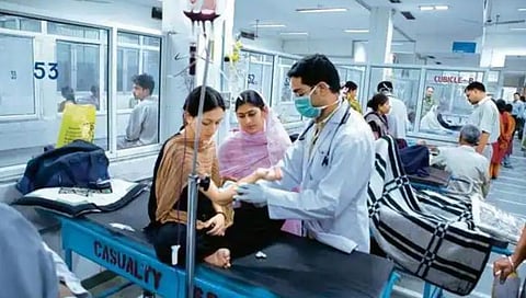 स्वातंत्र्यदिनापासून मोफत उपचार; राज्यातील सर्व शासकीय रुग्णालयांना निर्णय लागू