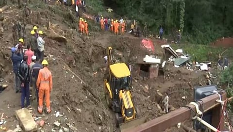 हिमाचल, उत्तराखंडमध्ये पावसाचा कहर; मृतांचा आकडा ६६ वर, शिमला, जोशीमठ येथे घरे कोसळली