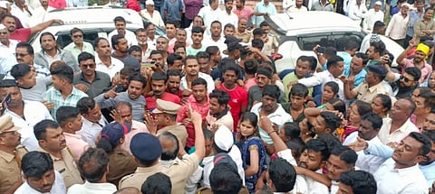 पुणे: जुन्नरचे आजी- माजी आमदार पुन्हा भिडले