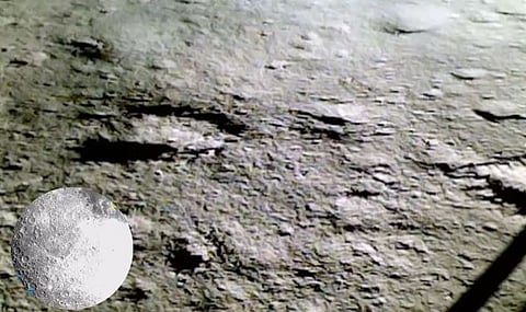 २००८ मध्ये चांद्रयान-१ चे लँडिंग झालेल्या चंद्रावरील ठिकाणाला जवाहर पॉइंट असे नाव देण्यात आले होते.