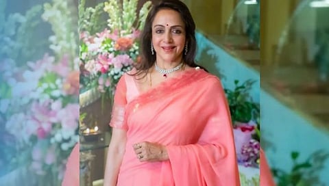 हेमा मालिनीने सनी देओलचा गदर २ पाहिला, दिली अशी प्रतिक्रिया…