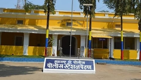 पैठण : व्यापाऱ्याचे घर फोडून चार लाखाहून अधिक सोन्या चांदीच्या दागिन्यावर मारला डल्ला