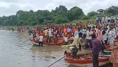 गोदावरी नदी पात्रात भाविक बुडाला