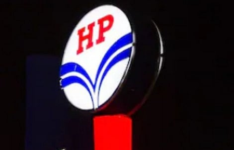 पुणे-सोलापूर रस्त्यावरील पेट्रोलियमची भूमिगत वाहिनी फोडून इंधनाची चोरी