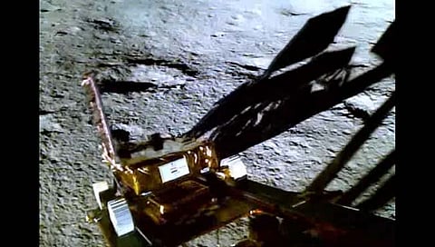 Chandrayaan-3 Rover | चांद्रयान-३ च्या लँडरमधून रोव्हर चंद्राच्या पृष्ठभागावर कसे उतरले, ISRO कडून व्हिडिओ जारी