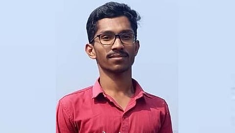 कोल्हापूर : आकुर्डे येथे दोन दुचाकींच्या धडकेत महाविद्यालयीन युवक ठार