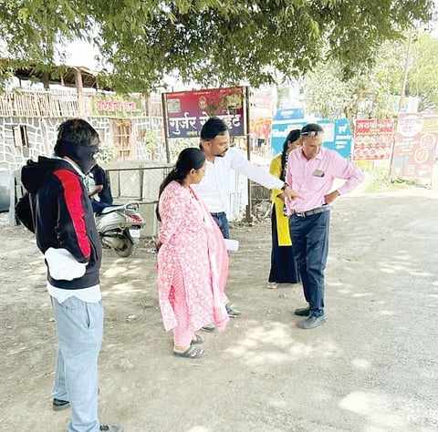 पुणे : लोहगाव-वाघोली रस्त्याचे काम निकृष्ट