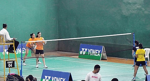 अहमदनगरचा हर्ष कटारिया, विधी सैनी पूर्व उपांत्य फेरीत; राज्य अजिंक्यपद बॅडमिंटन स्पर्धा