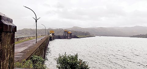 पुणेकरांना आधार : पानशेत धरण भरून वाहू लागले