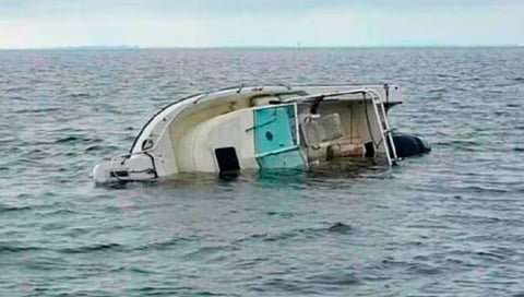 ट्युनिशियाच्या किनारपट्टीवर पुन्हा मोठा अपघात; स्थलांतरित जहाज बुडाल्याने ४ जणांचा मृत्यू, ५० हून अधिक बेपत्ता