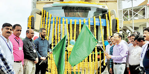 पीएमपीच्या पिंपरी-चिंचवडमधील मेट्रो फीडर सेवेचे उद्घाटन