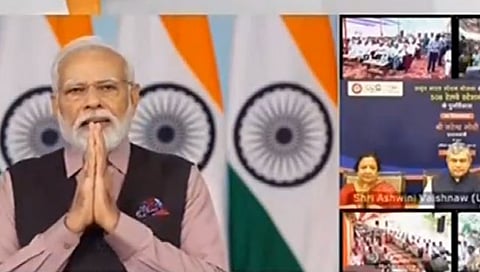 ‘येत्या काही वर्षात भारतातील सर्व रेल्वे विजेवर चालणार; PM मोदींच्या हस्ते ५०८ रेल्वे स्थानकांच्या पुनर्विकास प्रकल्पांचे उद्घाटन