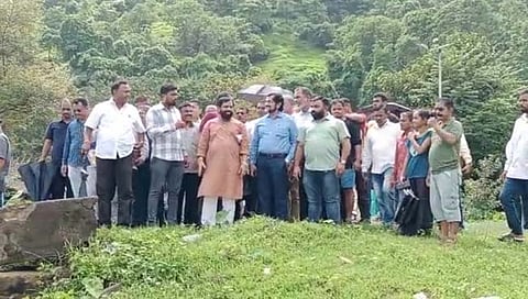 रायगड: दासगाव- गोठे पूलाच्या नियोजित जागेची आमदार गोगावलेंकडून पाहणी