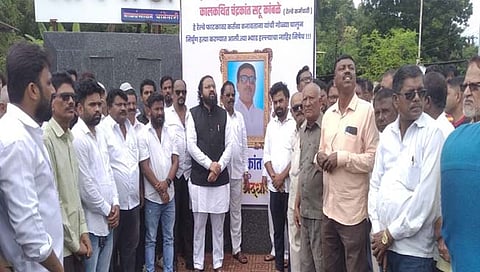 रायगड: चंद्रकांत कांबळे यांच्या खूनाच्या निषेधार्थ कोलाड – आंबेवाडीत बंद