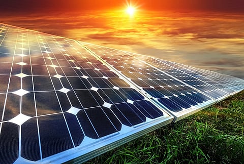 सौर पॅनेलच्या कार्यक्षमतेसाठी ‘स्पार्क’; महावितरणचे मुख्य अभियंता डॉ. मनीष वाठ यांचे संशोधन