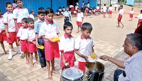 शालेय मुलांना पौष्टिक पोषण बंद ! न्यूट्रिटिव्ह स्लाईसचे वाटप नाही