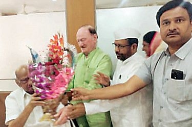 Sharad Pawar : शिरूरचे सूर्यकांत पलांडे शरद पवार यांच्याकडे