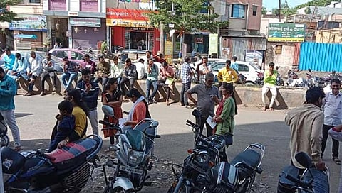 Talathi Bharti Exam 2023 : तलाठीपदाच्या परीक्षेसाठी उमेदवार पोहचले उशिरा!