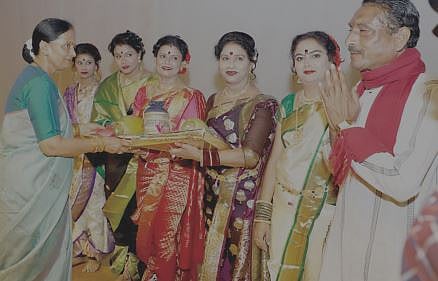 लावणी अन् ढोलकीचा वारसा पुढील पिढ्यांकडे नेणे गरजेचे : मनोहर उत्पात