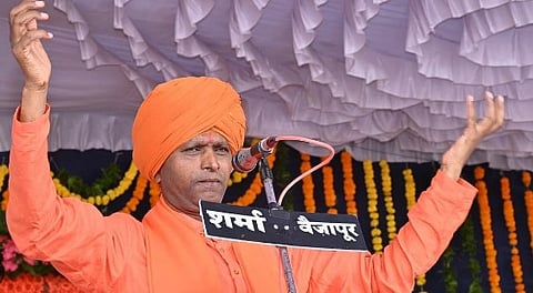 गंगागिरी महाराज सप्ताहासाठी लोणी बु.च्या 10 पोते भाकरी