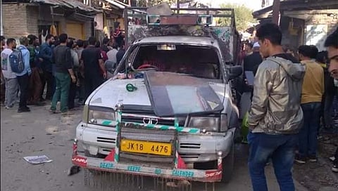 Jammu-Kashmir: अनंतनागमध्ये वाहनात स्फोट; ८ मजूर जखमी