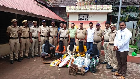 Nashik Crime : शेती पंप, शाळेची रद्दी चोरणाऱ्या पाच जणांना अटक