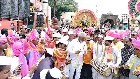 नाशिकमध्ये गणेश विसर्जन मिरवणुकीला प्रारंभ