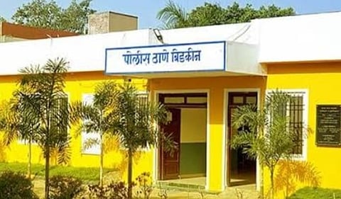 पैठण : बिडकीन ग्रामपंचायतीत गैरव्यवहार; सरपंच व ग्रामविकास अधिकाऱ्यावर गुन्हा दाखल