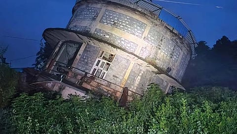 रत्नागिरी शीळ धरणावरील जॅकवेल कोसळले; कामगार बचावले