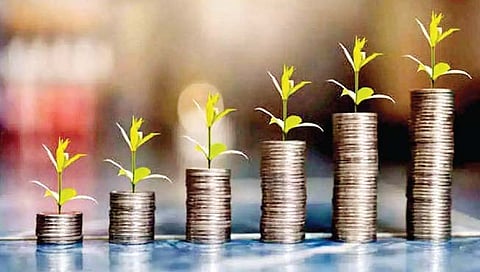 Stock market | बाजारात चढउतार, गुंतवणूकदारांनी काय करावे?