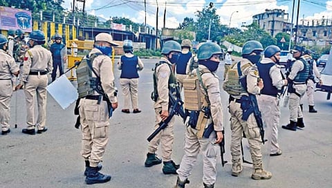 Manipur violence : मणिपूरमध्ये आणखी सहा महिन्यांसाठी लष्करी कायदा