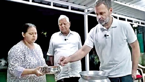 राहुल गांधी लालूंकडून शिकले चंपारण्य मटणाची रेसिपी