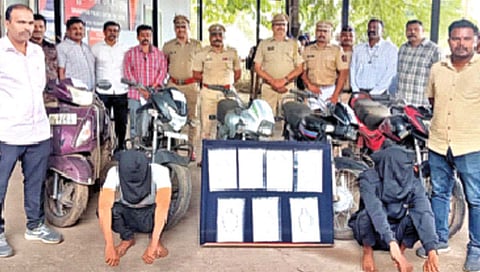 कोल्हापूर : सख्ख्या भावांना बेड्या