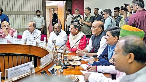 Parliament Special Session : विशेष अधिवेशनात महिला आरक्षण विधेयक मांडा; आजपासून संसदेचे अधिवेशन