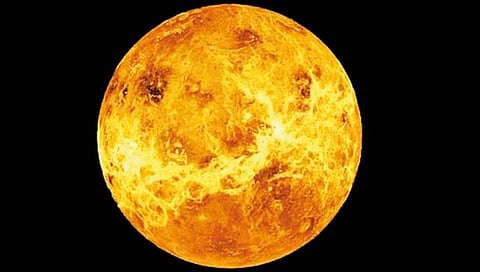 शुक्र नेहमी सकाळी व संध्याकाळीच का दिसतो?