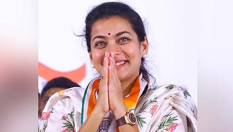 Sushil Kumar Shinde : सुशीलकुमारांसह आ. प्रणिती शिंदे भाजपच्या वाटेवर ?