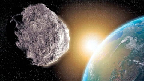 पृथ्वीजवळून गेला विमानाइतक्या आकाराचा लघुग्रह